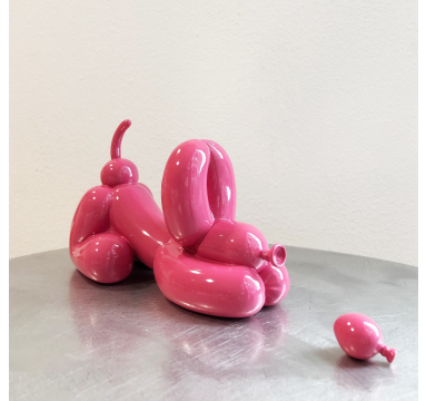 Sebastian Burdon - Small Happy Pink Dog - courtesy of TAG Fine Arts